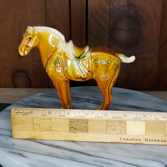 Triple Glass Horse - Picture 6 of 12